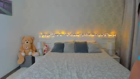 adellegirl online show from 12-09-24, 03:22