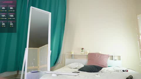 Adelika online show from 05-18-26, 04:02