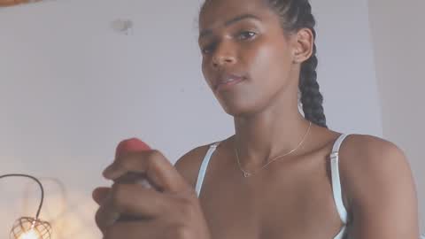  instragram adelyn 111 online show from 01-12-25, 08:36