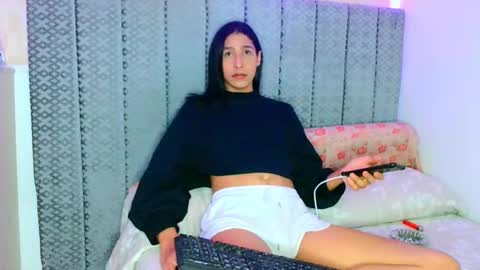 Snapshot of adhara365 chatting on 12-17-24, 01:07 adhara star 3 online show from 12-17-24, 01:07