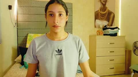 Snapshot of adhara365 chatting on 10-20-25, 01:06 adhara star 3 online show from 10-20-25, 01:06