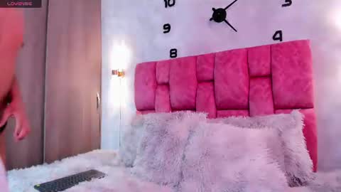 Snapshot of adhara_smith_ chatting on 06-14-26, 09:06 online show from 06-14-26, 09:06