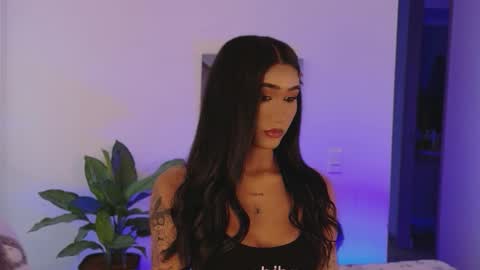 Isabellafirst online show from 09-24-25, 05:16