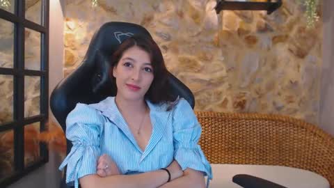 Adhara Hamilton  online show from 09-12-25, 07:14