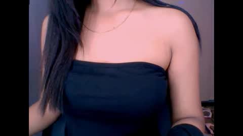 Snapshot of adira_agarwal chatting on 03-25-26, 11:16 vaidehi online show from 03-25-26, 11:16