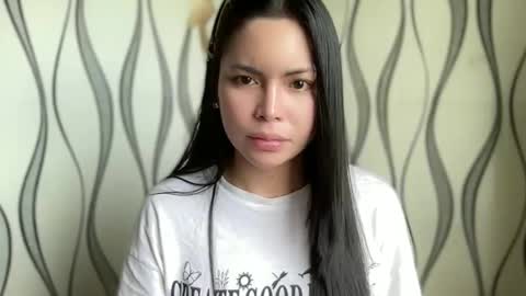 KATE MORE  online show from 02-10-26, 05:22