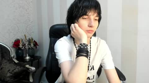 Snapshot of adonbev chatting on 06-10-26, 06:34 adonbev online show from 06-10-26, 06:34