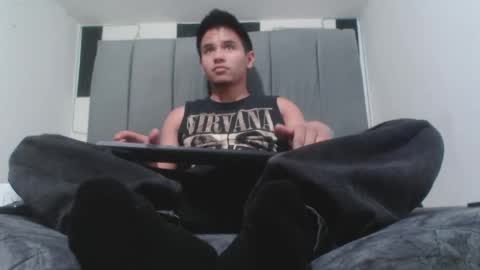 Snapshot of adonis_latin_19 chatting on 05-08-26, 03:56 adonis_latin_19 online show from 05-08-26, 03:56