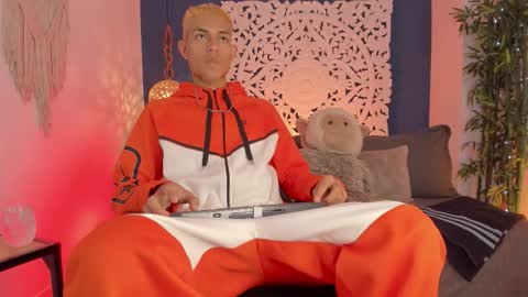 adonis_wb online show from 01-17-26, 02:38