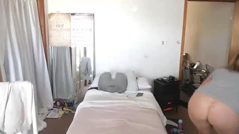 adorable22 online show from 11-11-25, 06:30