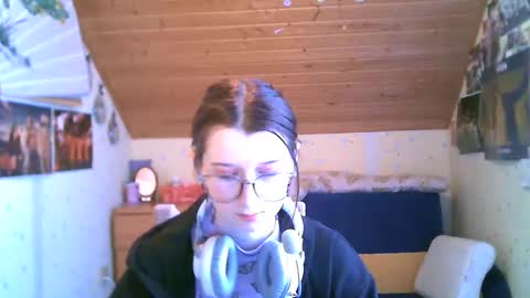 adorable_sparkle online show from 02-12-25, 12:55