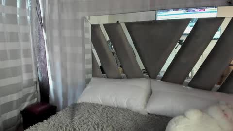 Stormi online show from 04-18-26, 07:07