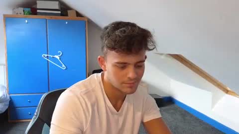 Snapshot of adr_twink chatting on 06-10-26, 02:49 ADR Twink online show from 06-10-26, 02:49