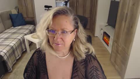 Cryna online show from 02-14-25, 02:28