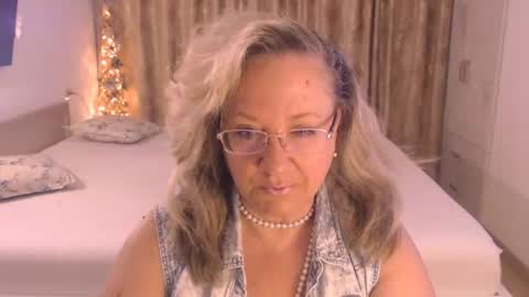 Snapshot of adrena_ chatting on 07-02-26, 02:00 Cryna online show from 07-02-26, 02:00