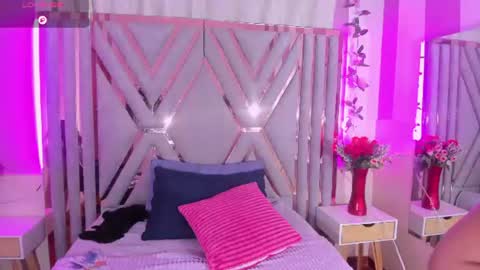 Snapshot of adri_rivera chatting on 07-14-26, 09:09 ADRI online show from 07-14-26, 09:09