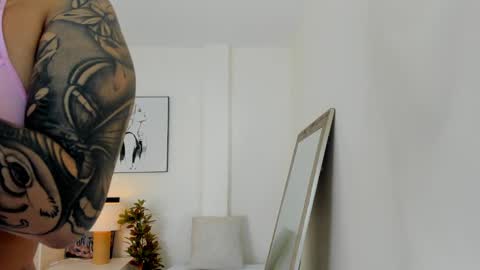 Adriana online show from 10-05-25, 01:20