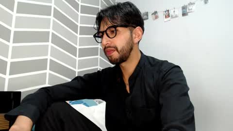 Snapshot of adrian_falcon chatting on 06-17-26, 03:42 Adrian Falcon online show from 06-17-26, 03:42
