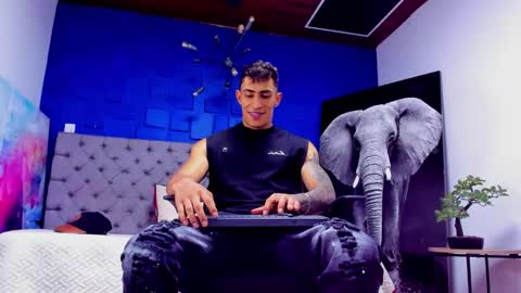   online show from 09-10-25, 06:19