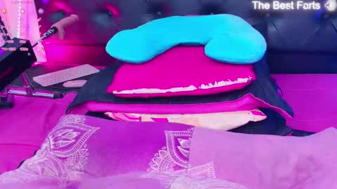 Snapshot of adriana_55 chatting on 11-19-25, 12:32 AdrianaSexy online show from 11-19-25, 12:32