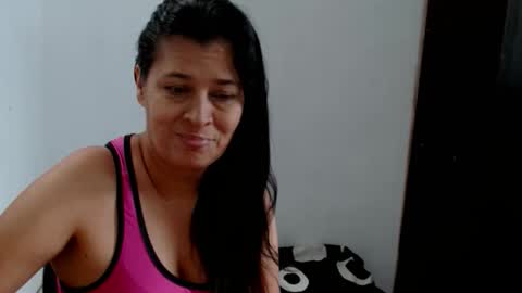Snapshot of adriana_milf chatting on 06-05-26, 03:18 Adriana milf online show from 06-05-26, 03:18