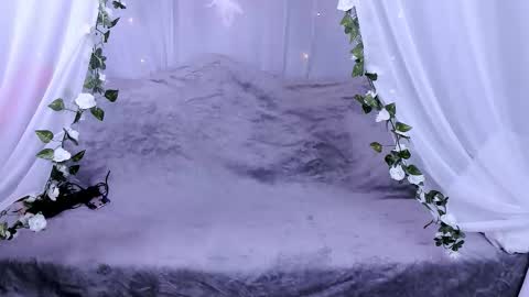 Snapshot of adriana_moretti chatting on 02-05-26, 04:00 Liza online show from 02-05-26, 04:00