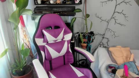 Adriana Paredes  online show from 09-23-25, 02:09