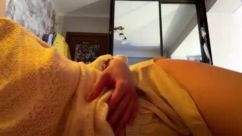 Snapshot of adriannemuldowney chatting on 06-19-26, 03:38 Caroline online show from 06-19-26, 03:38