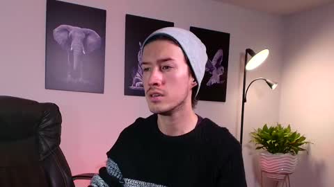 Snapshot of adrianwilliams_ chatting on 02-17-25, 06:26 Adrian Williams online show from 02-17-25, 06:26