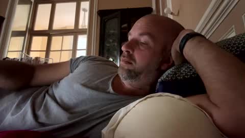 adrienfromparis online show from 12-20-24, 08:38