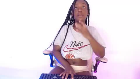 Snapshot of adry_morris chatting on 01-15-25, 03:29 Adry online show from 01-15-25, 03:29
