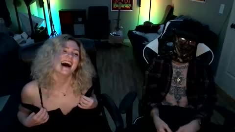 Snapshot of adultsw1m chatting on 12-05-25, 02:53 AdultSw1m online show from 12-05-25, 02:53