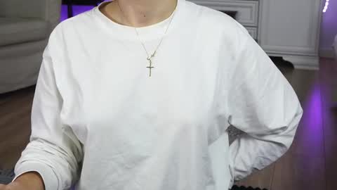 Aelia online show from 01-13-26, 05:24