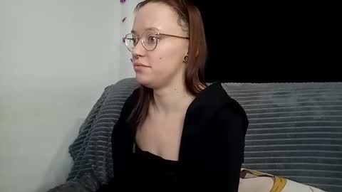 Snapshot of aelita_night chatting on 01-10-25, 03:06 aelita_night online show from 01-10-25, 03:06