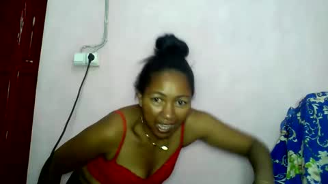 Snapshot of aelyaa chatting on 05-05-26, 11:51 aelyaa online show from 05-05-26, 11:51