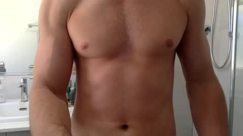 Snapshot of aestheticboy97 chatting on 01-28-25, 02:32 Thore online show from 01-28-25, 02:32