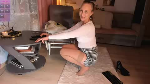 OneAfa online show from 04-17-26, 09:40