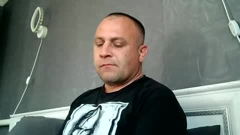 Snapshot of afonya342 chatting on 04-23-26, 12:29 Sasha online show from 04-23-26, 12:29