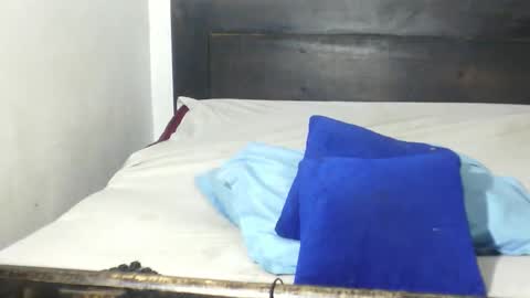 Mia  Friends online show from 03-01-26, 11:45