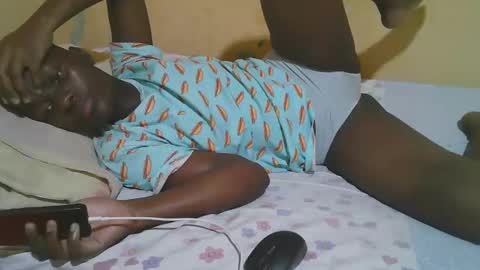 Snapshot of african_pussy2 chatting on 12-15-25, 03:05 african_pussy2 online show from 12-15-25, 03:05