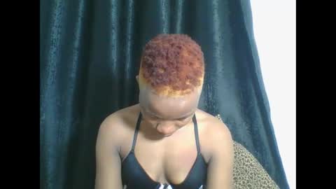 Snapshot of africanprincess24 chatting on 09-10-25, 01:27 PHOEBE online show from 09-10-25, 01:27