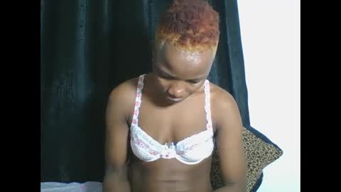 Snapshot of africanprincess24 chatting on 09-11-25, 11:10 PHOEBE online show from 09-11-25, 11:10