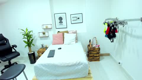 Afrodita online show from 01-15-25, 03:11