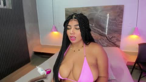 Snapshot of afrodita_roos_ chatting on 11-21-25, 04:11 Afrodita Ross online show from 11-21-25, 04:11