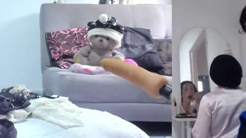 Snapshot of afroditacute16 chatting on 11-16-25, 06:46 afroditacute16 online show from 11-16-25, 06:46