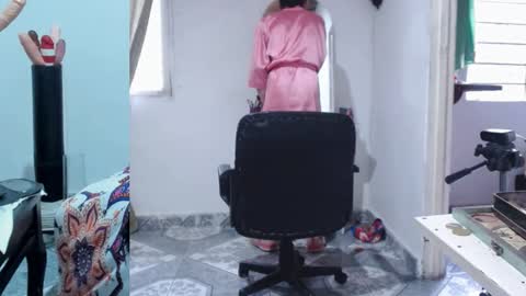 Snapshot of afroditacute16 chatting on 11-22-25, 04:28 afroditacute16 online show from 11-22-25, 04:28