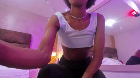 Snapshot of afroditagreenn chatting on 06-12-26, 07:46 Afrodita online show from 06-12-26, 07:46