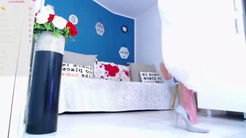 Amalia online show from 11-25-25, 12:16