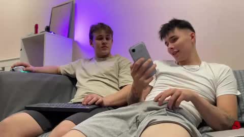 Mark online show from 04-14-26, 10:05