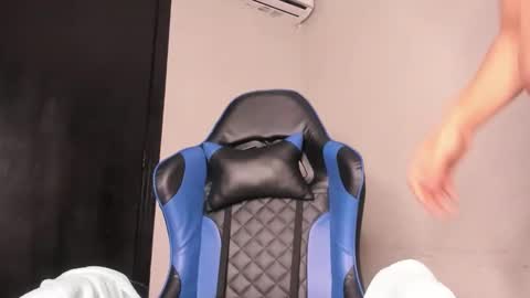 A G A T A  online show from 02-13-26, 01:18